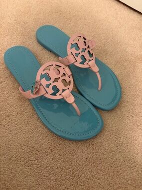 Tory Burch x BonBon Limited Edition Miller Sandal Cotton Candy Skull Charm 8 NEW